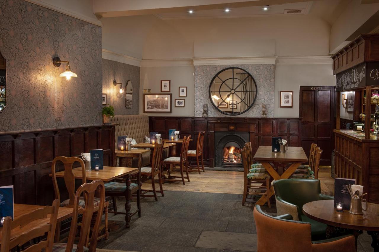 Hotel The Golden Lion At Settle Exterior foto